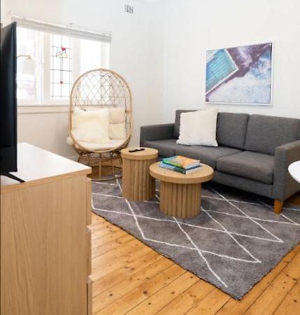 In The Heart Of Bondi, Stroll To The Beach Apartman Sydney Kültér fotó